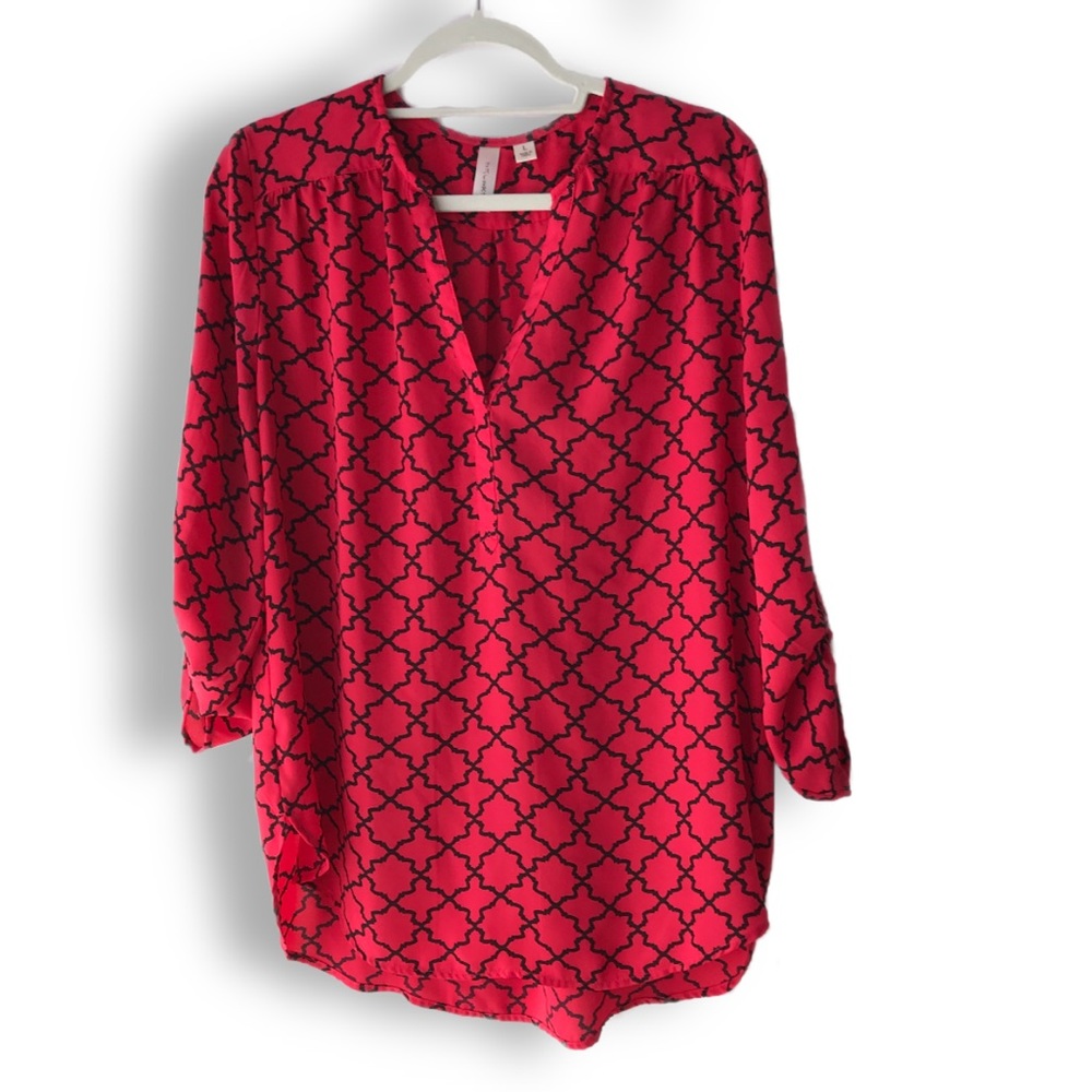 Tacera Red and Black Top Size L